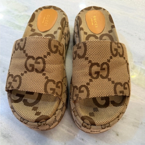 Gucci GG Canvas Platform Slides – Size 38.5 - Picture 3 of 5